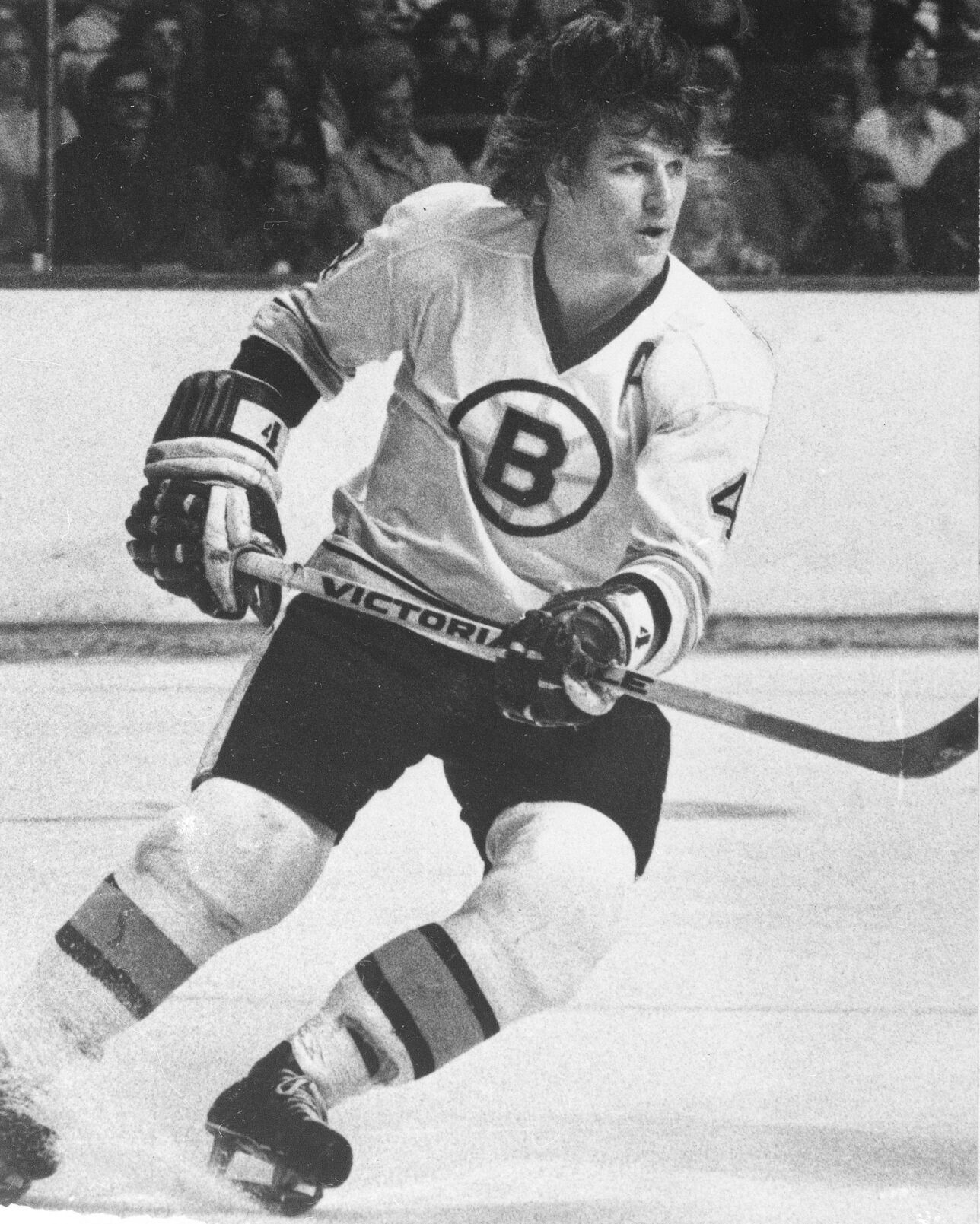 1975: Bobby Orr wins the Norris Trophy for eighth consecutive year